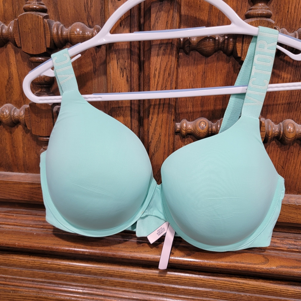 Victoria's Secret Light Green Bra